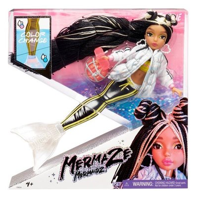 Bratz X Kylie Jenner Day Fashion Doll With Accessories And Poster